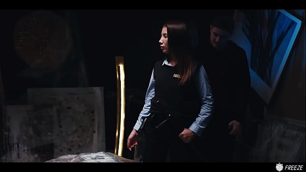 Female Security Girl Tricked Into Giving Handjob Italian Babe Layla Scarlett Time Stop Freeze